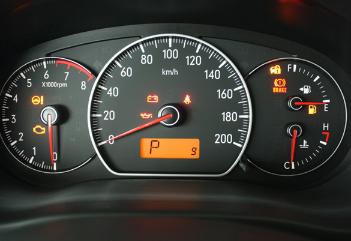 汽車儀表盤