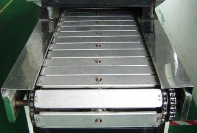 鏈板機(jī)